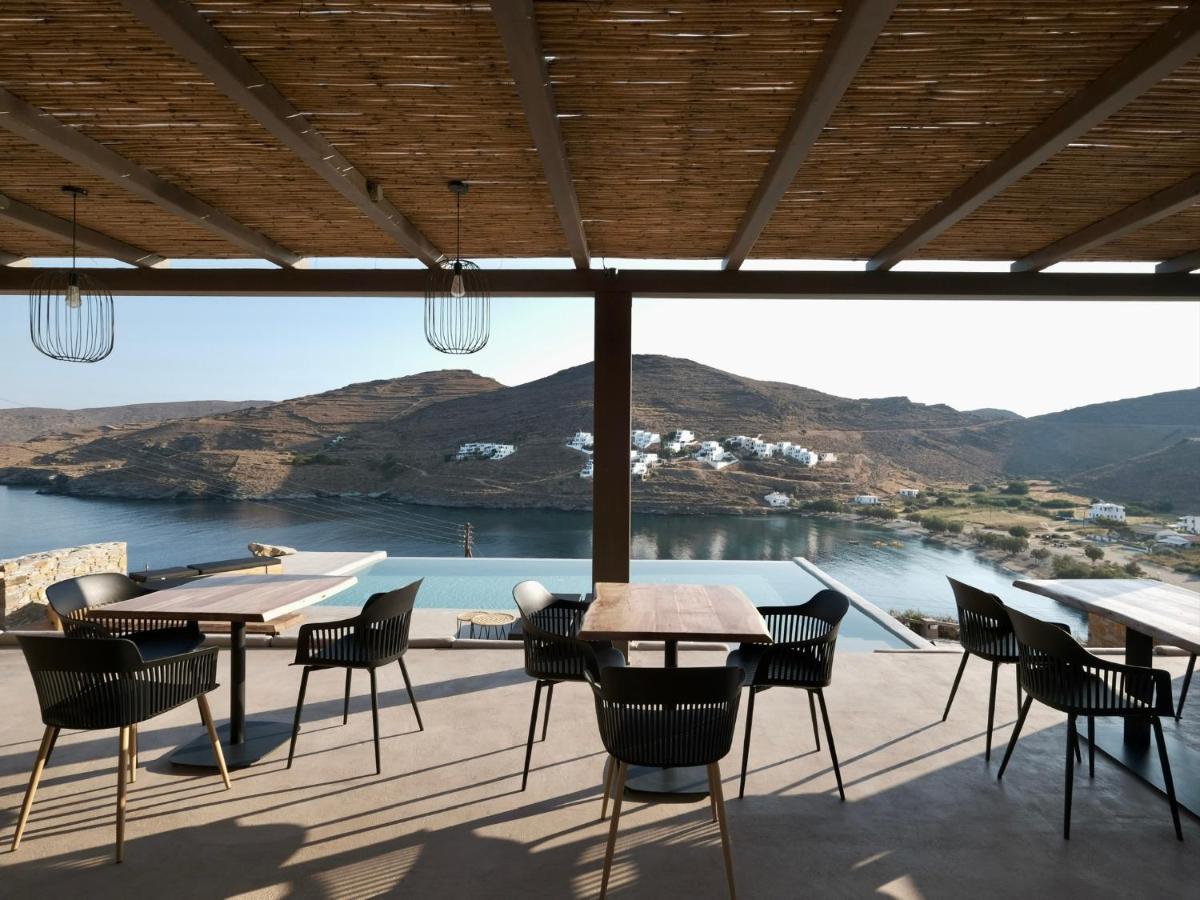 Amal Kythnos Suites エクステリア 写真