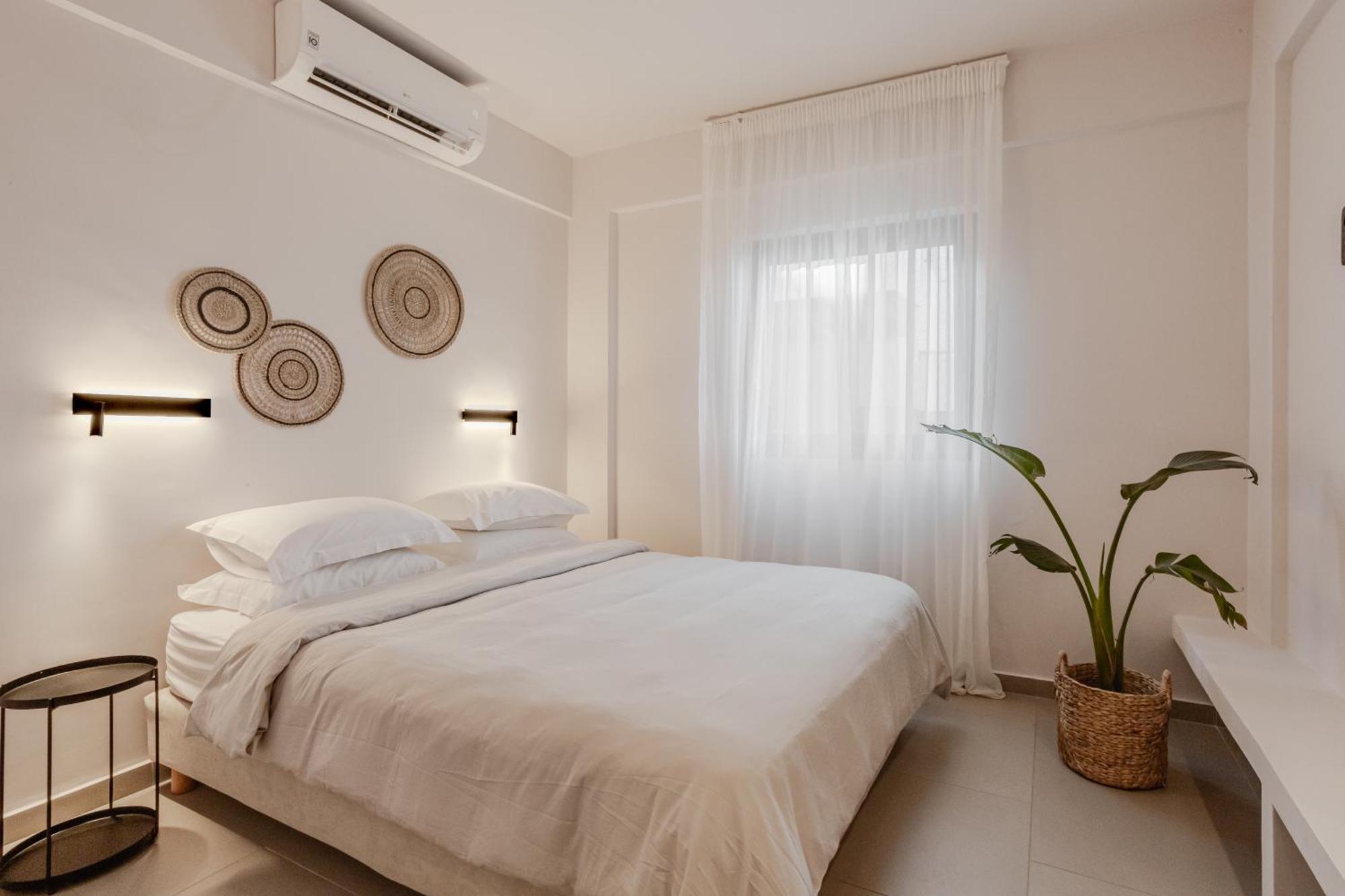 Amal Kythnos Suites エクステリア 写真